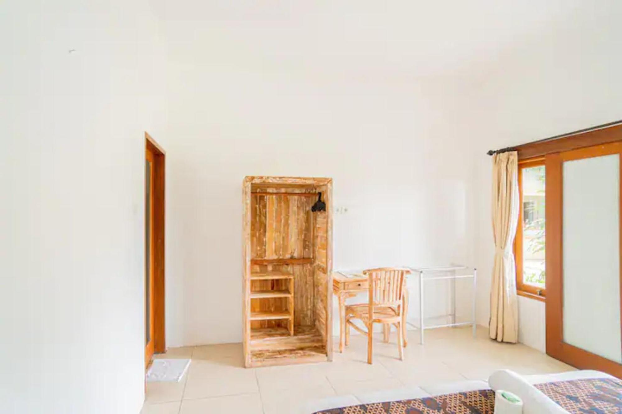 Pondok Lulik Homestay Canggu Exterior photo